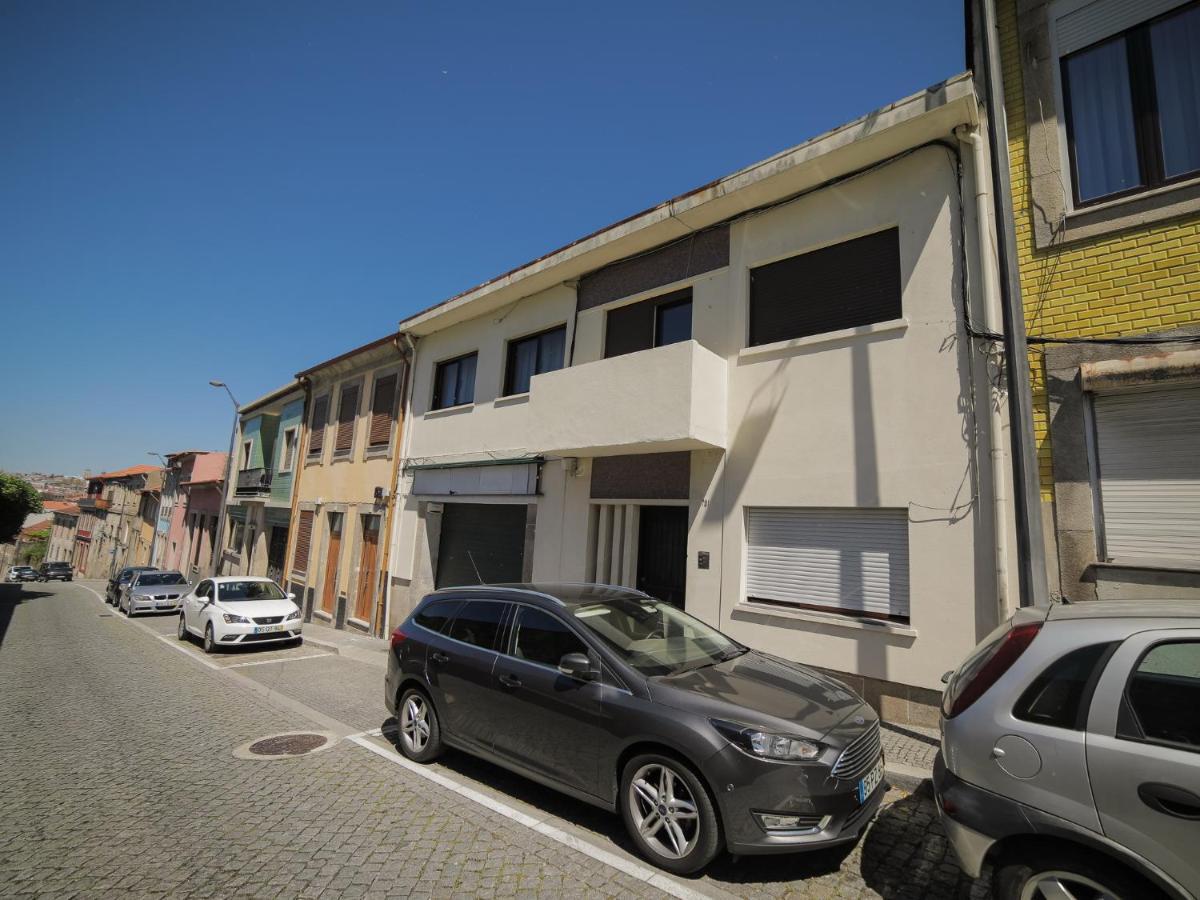 Апартаменты Oporto Guest Isac Garden W/ Parking Вила-Нова-ди-Гая Экстерьер фото